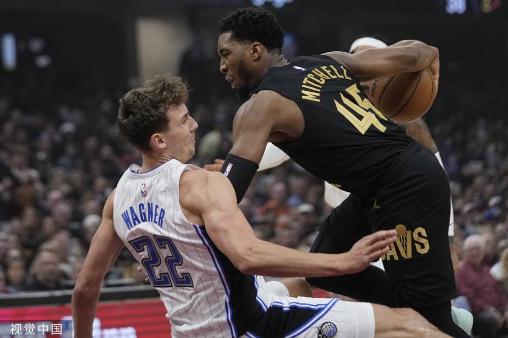 但他看到的 但他看到的