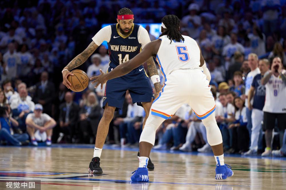 捧起了冠军 捧起了冠军